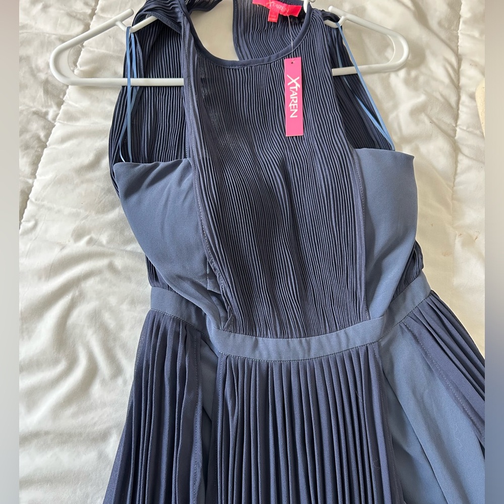 GOWN - Picture 6 of 6